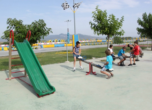  Spielplatz auf der Rennstrecke 
